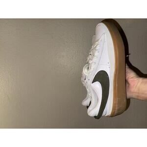 Nike Blazer Phantom Low ‘Goddess Of Victorty’ White Medium Olive Gum Sample